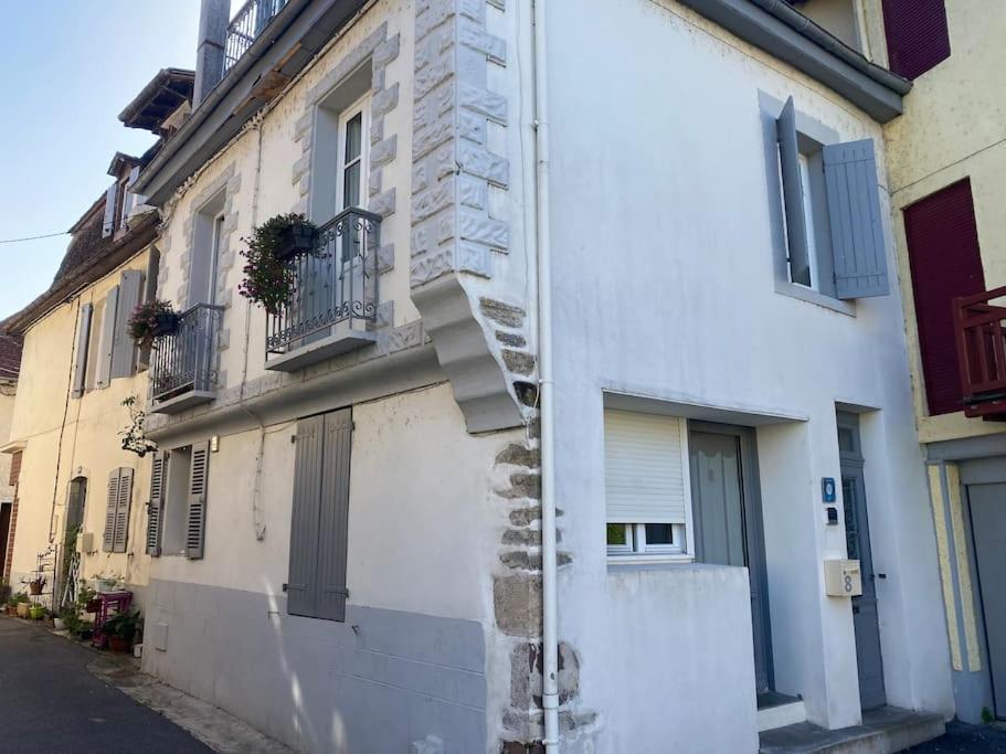 Appartement Le Nid Du Saleys - 70 M2 Centre Ville De Salies-de-Béarn Екстериор снимка